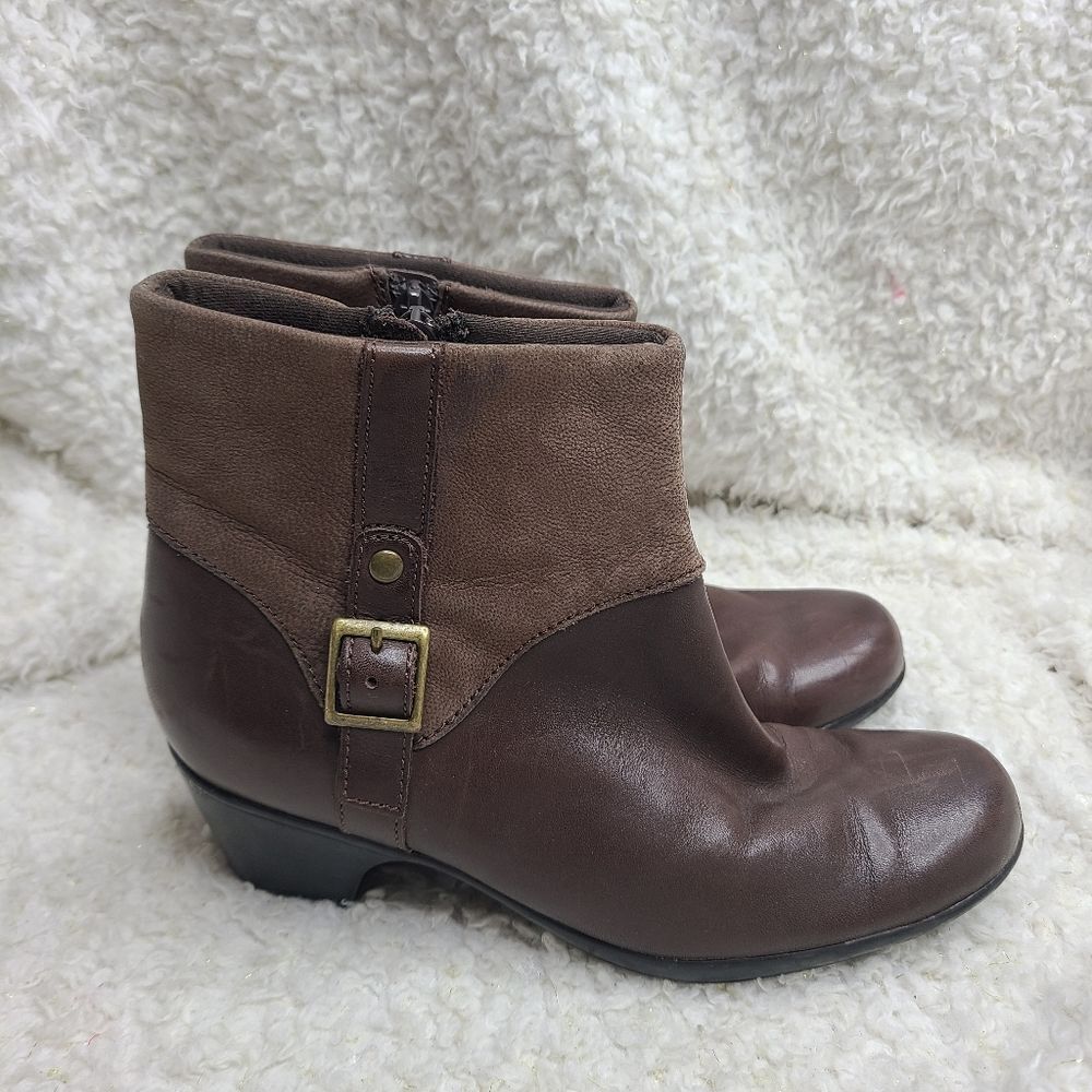 Clark’s Ingalls Dover Brown Side Zip‎ Buckle Boots Booties. Sz 7 Bendables